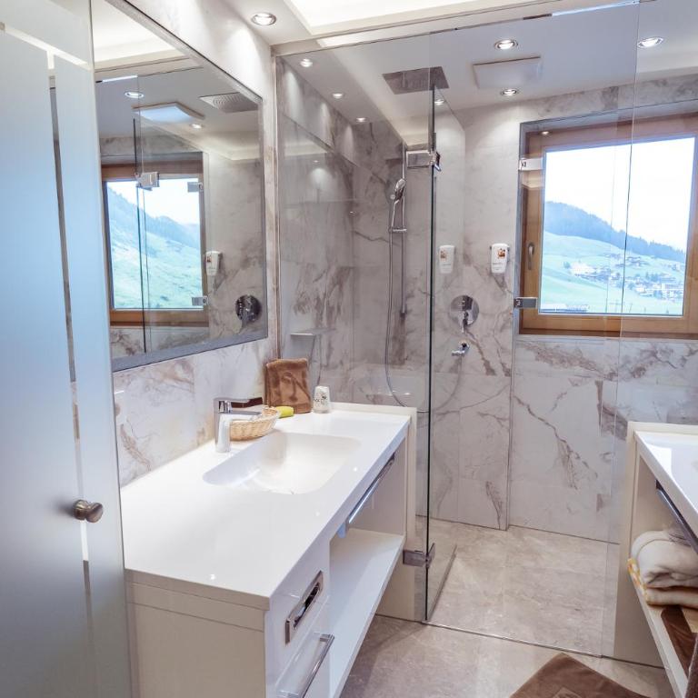 Hotel Neuhintertux 4 Sterne superior - Apartment mit 1 Schlafzimmer - 5