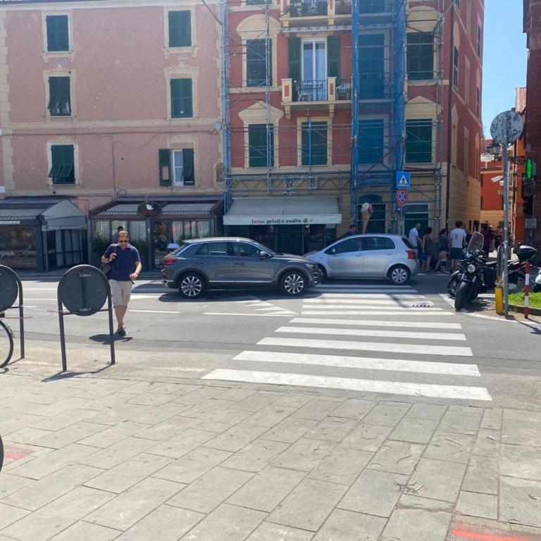 Central Sestri Executive 2 Bedroom&Huge Terrace - Appartamento con Balcone - 11
