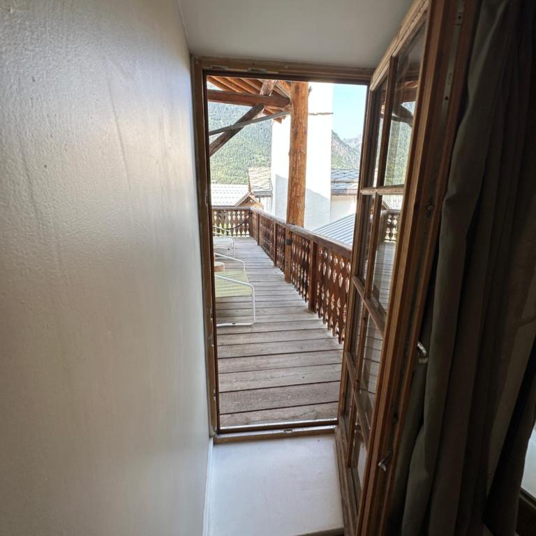 Chalet Violettes - Camera Matrimoniale Deluxe con Balcone - 9