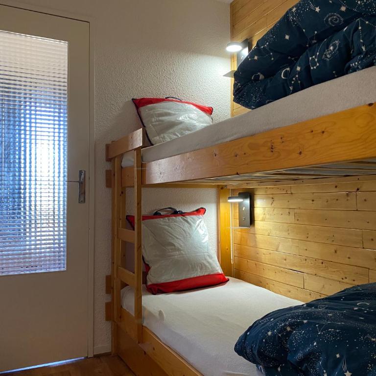 Studio Puy Saint Vincent 1600 aux pieds des pistes - One-Bedroom Apartment - 14