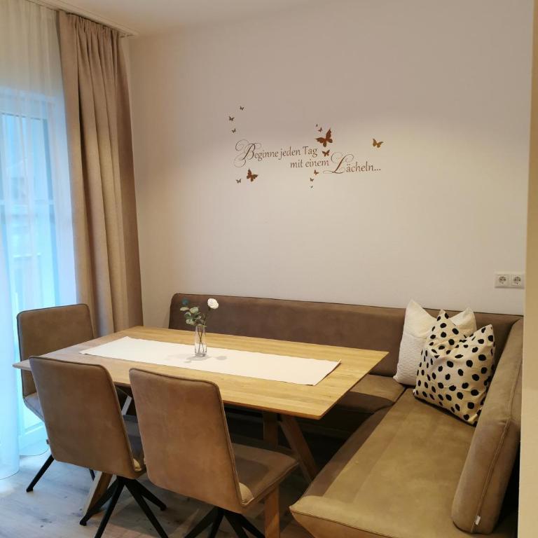 Feine Bleibe - Apartment mit 2 Schlafzimmern und Balkon - 3