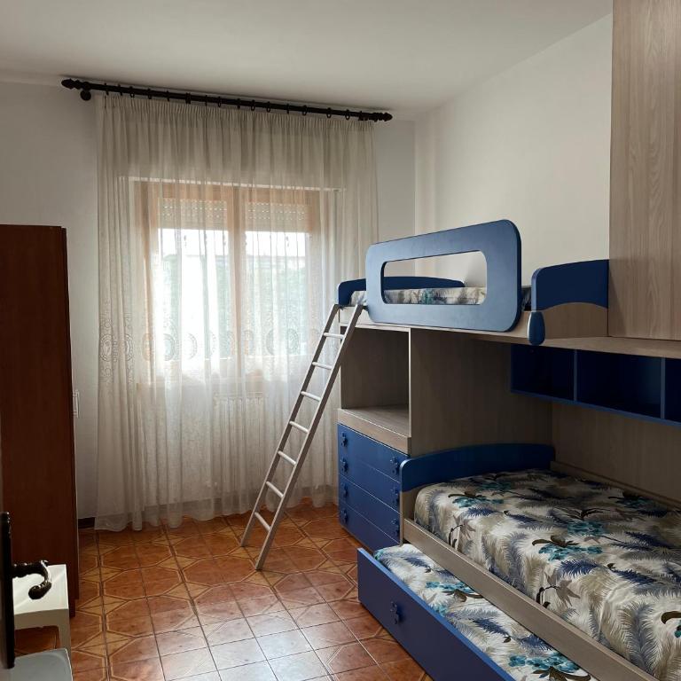 Appartamento Incantevole a Follonica Mare- 5 posti - Appartamento con 2 Camere da Letto - 7
