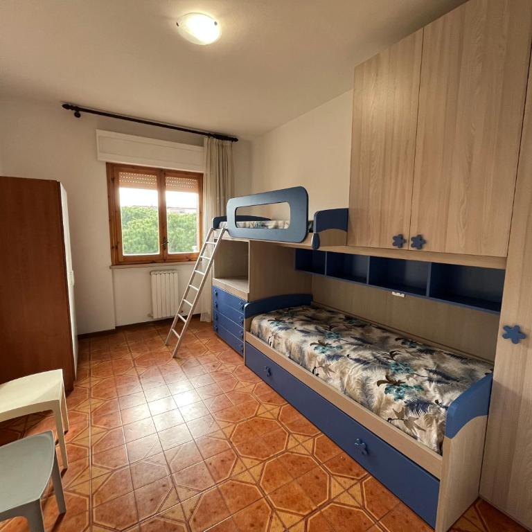 Appartamento Incantevole a Follonica Mare- 5 posti - Appartamento con 2 Camere da Letto - 8