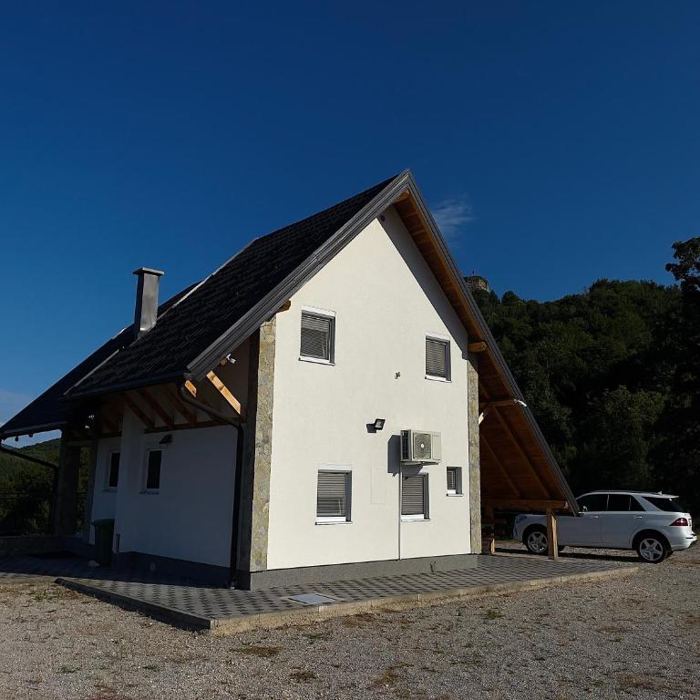 Villa Ostrovica - Three-Bedroom Villa - 18