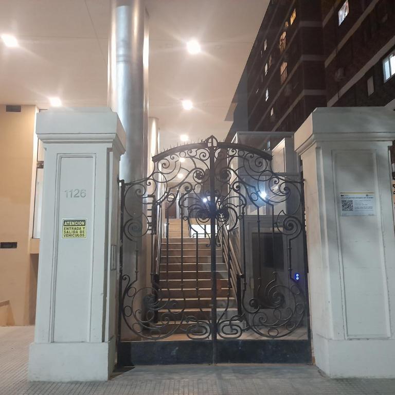 DEPARTAMENTO ENTERO CON SERVICIOS excelente - One-Bedroom Apartment - 5