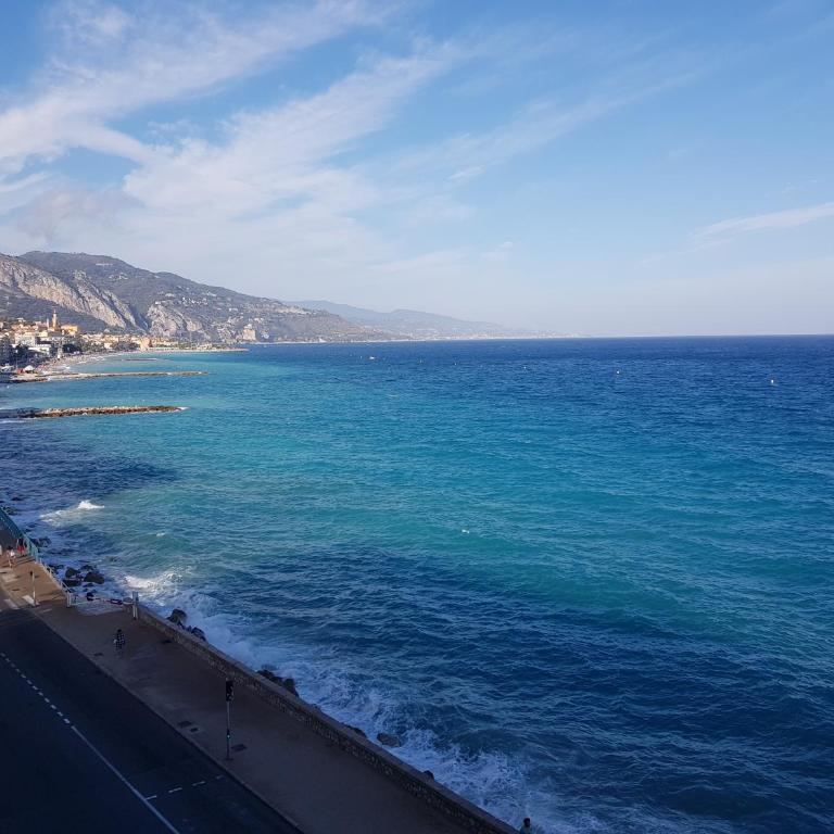Menton front bord de mer Côte d'Azur Florentina sea view French Riviera proche Monaco Montecarlo superb studio - Studio - Vue sur Mer - 26