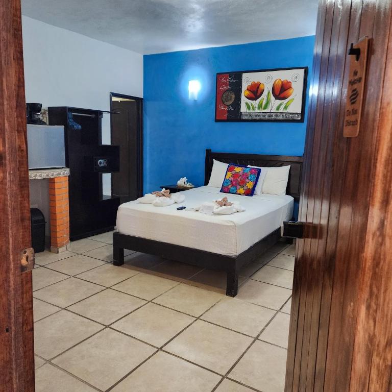 Fitz-Mar - Small Double Room - 10