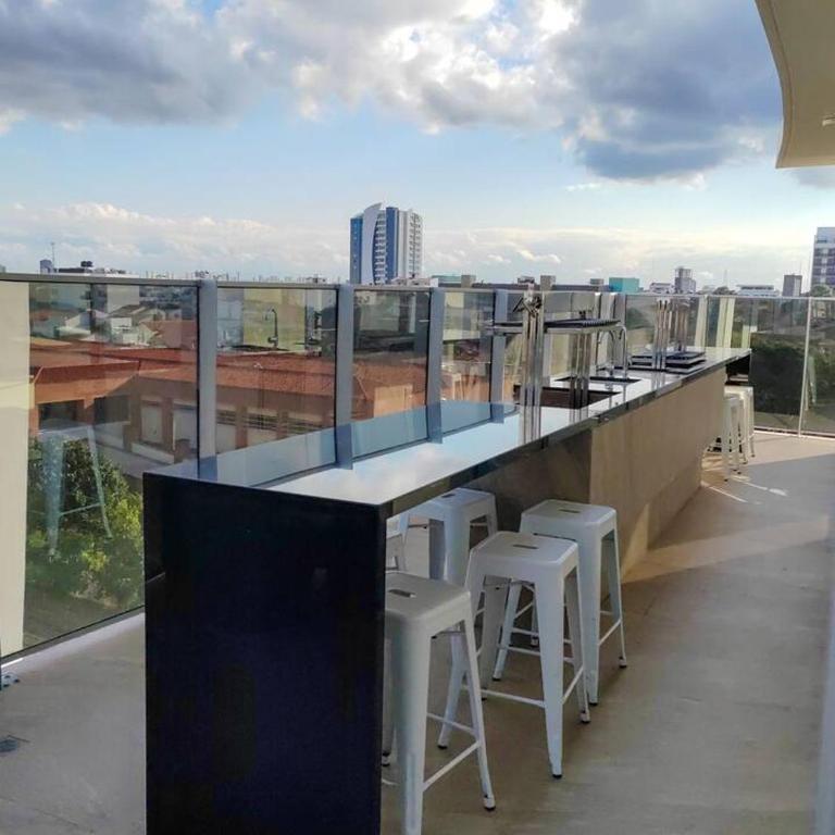 Departamento en zona Residencial con Parqueo - Apartamento de 1 dormitorio - 4