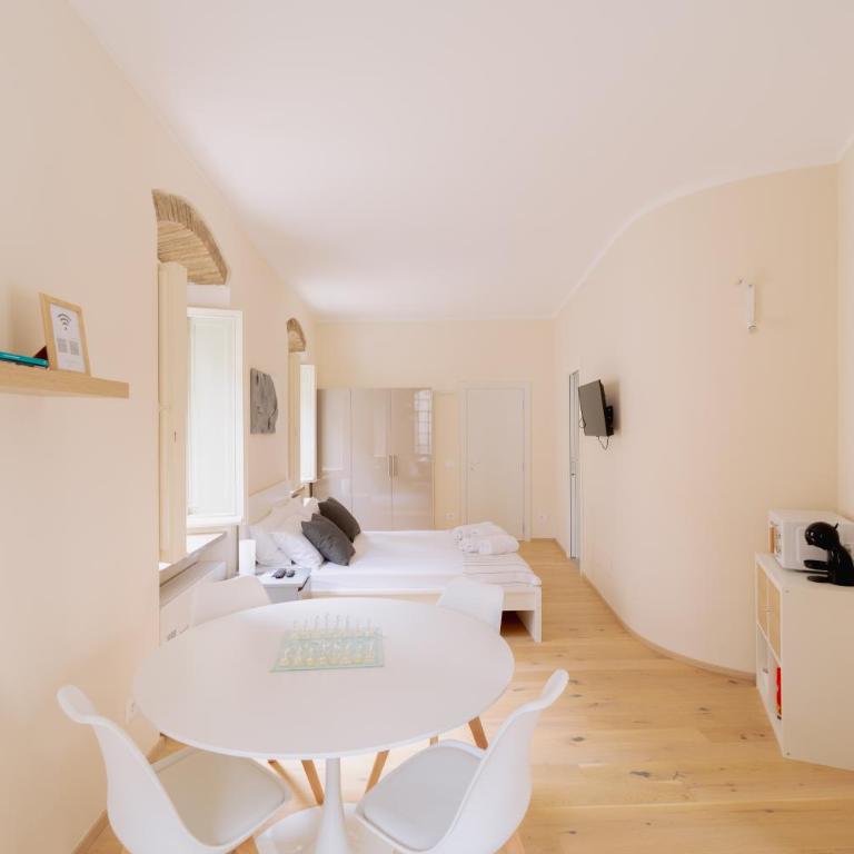 Suite Comunicanti, tra Antico e Moderno - Appartamento con 2 Camere da Letto - 3