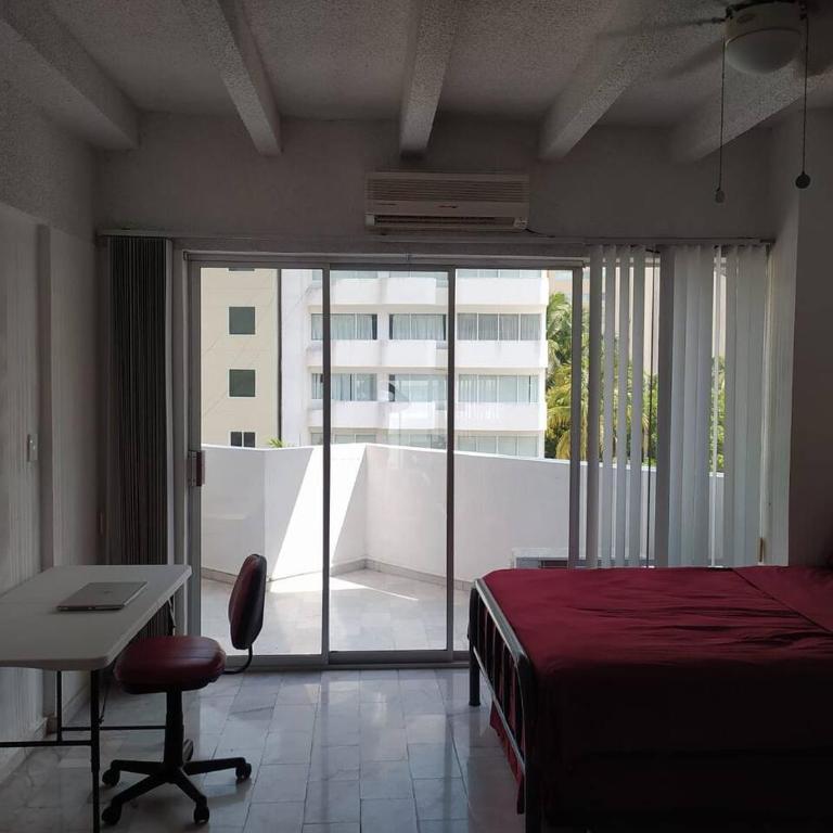 Fresca estancia en zona Dorada con Alberca/Playa! - One-Bedroom Apartment - 10