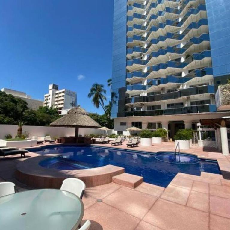 Fresca estancia en zona Dorada con Alberca/Playa! - One-Bedroom Apartment - 16