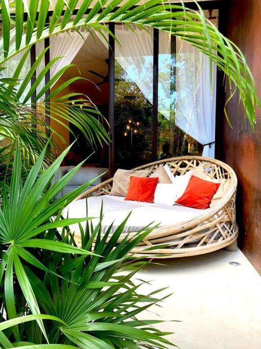 Luxury 2 BDR 2 BTH 2 Bikes Jacuzzi FibOptic WiFi. - Two-Bedroom Apartment - 34