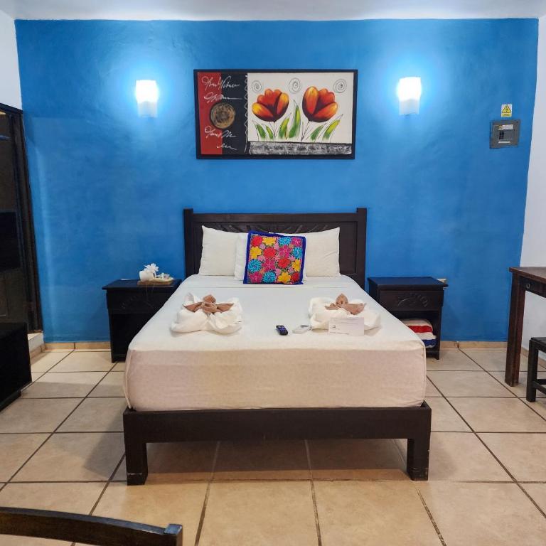 Fitz-Mar - Small Double Room - 3