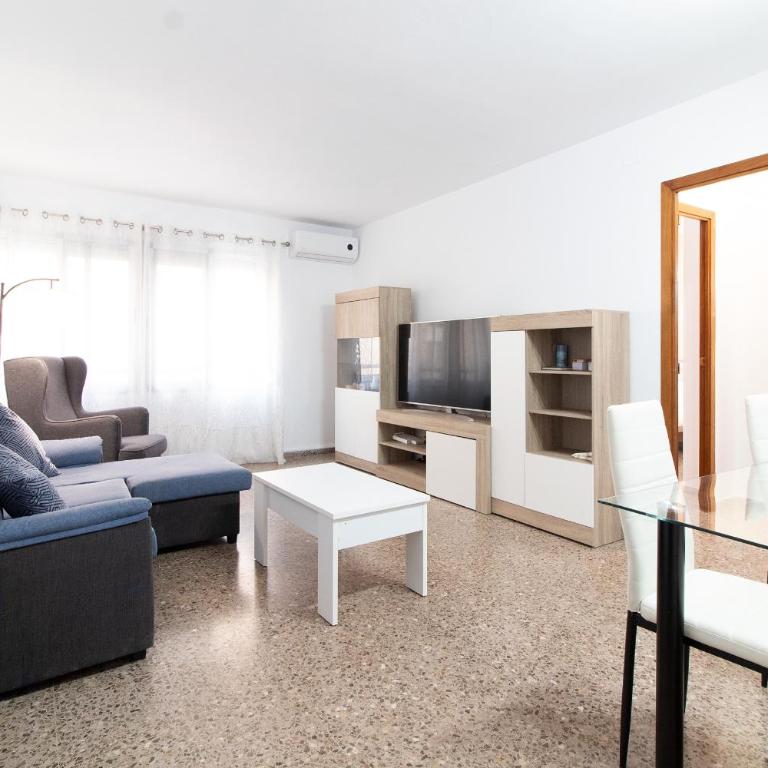 Global Vacacional, Practico apartamento para 6 personas en Puerto Sagunto - Apartamento - 3