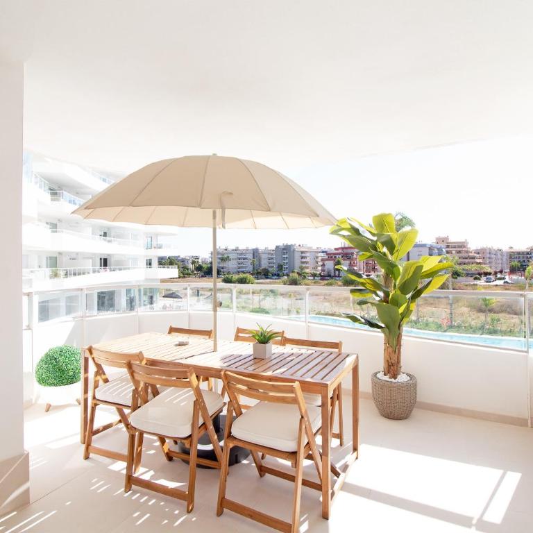 Global Vacacional, Apartamento con 2 terrazas en Gran Canet - Appartement - Vue sur Piscine - 1