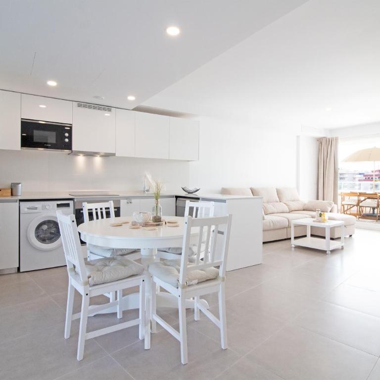 Global Vacacional, Apartamento con 2 terrazas en Gran Canet - Appartement - Vue sur Piscine - 9