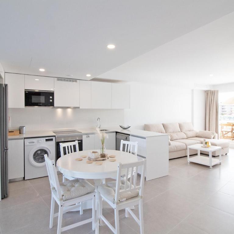 Global Vacacional, Apartamento con 2 terrazas en Gran Canet - Appartement - Vue sur Piscine - 24