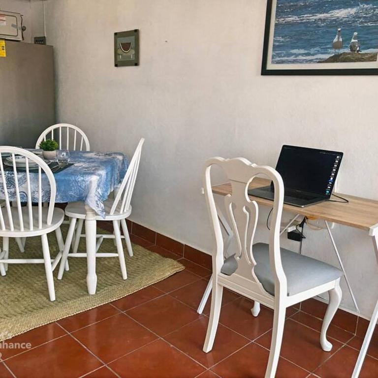 Cómodo departamento a pasos del centro y la playa - Two-Bedroom Apartment - 11