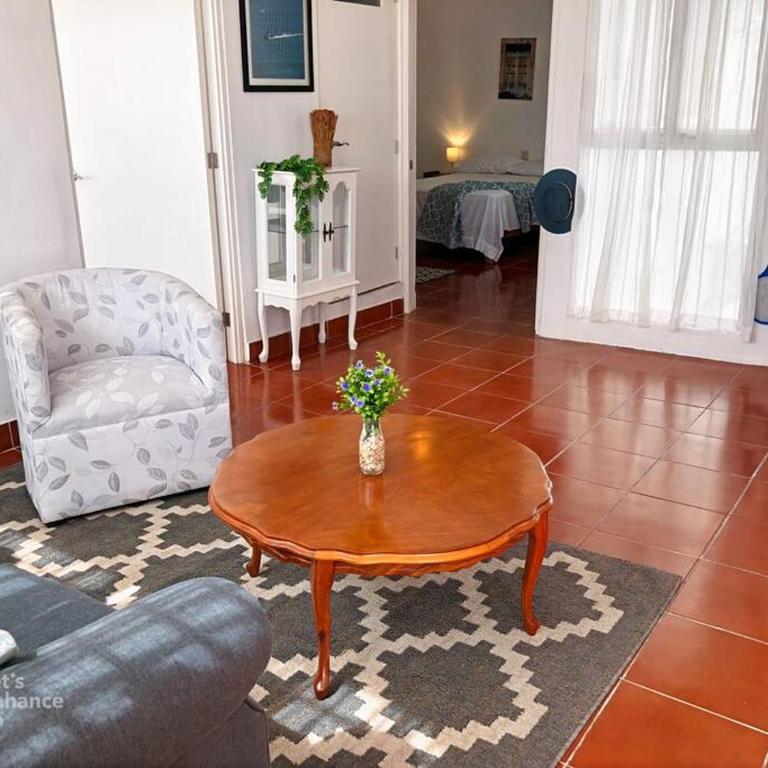 Cómodo departamento a pasos del centro y la playa - Two-Bedroom Apartment - 16