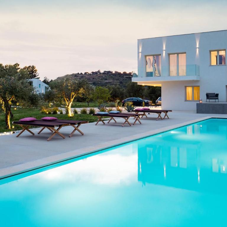 Contrada - Villa con Piscina Privata - 15