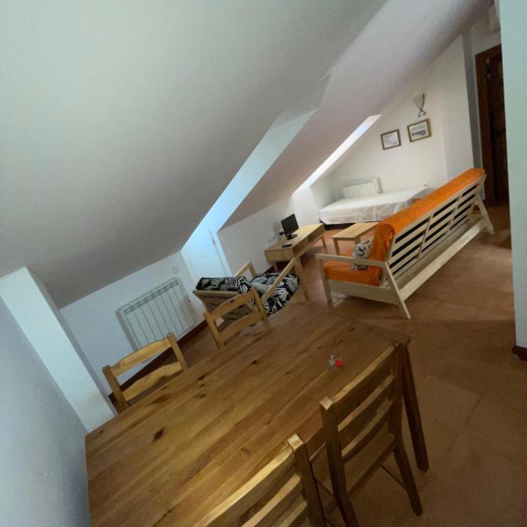 Alojamientos Turísticos Casco Antiguo - Apartamento Ático - 10