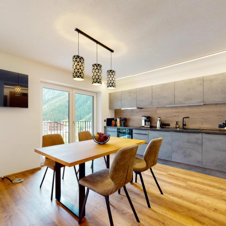 PitzPlus Appartements - Apartment mit Balkon - 9