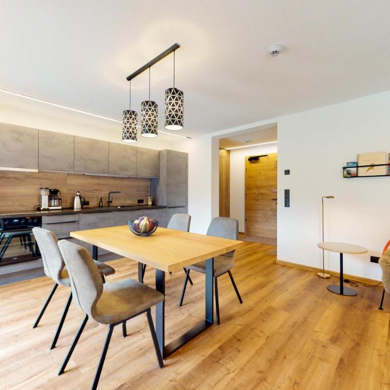 PitzPlus Appartements - Apartment mit Balkon - 8