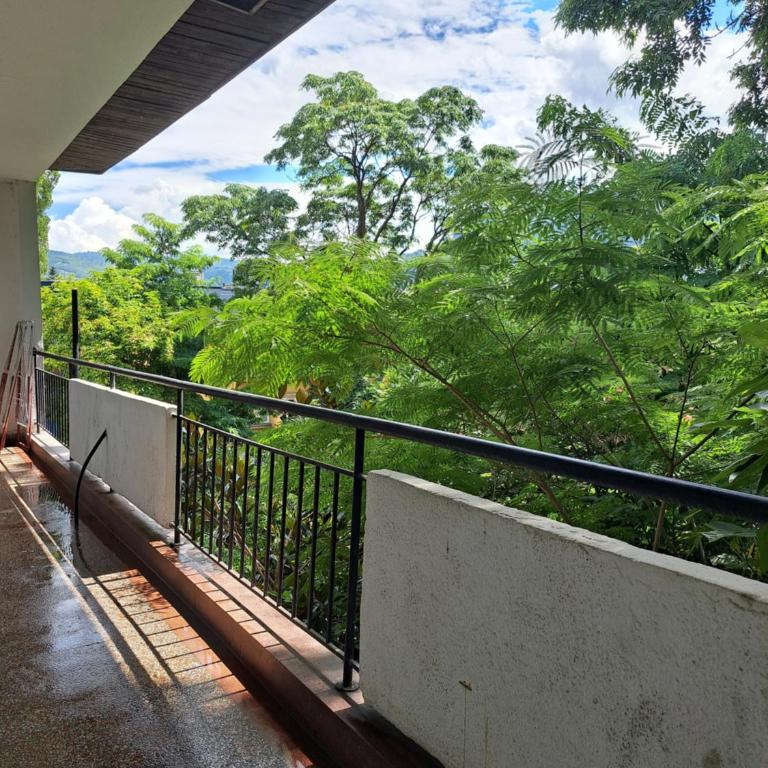 Apartman Aya Rejana - Three-Bedroom Apartment - 8