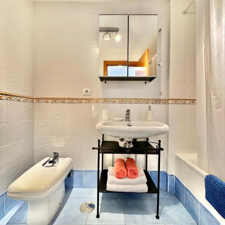 Black Rock Apartment - Two-Bedroom Apartment - 35