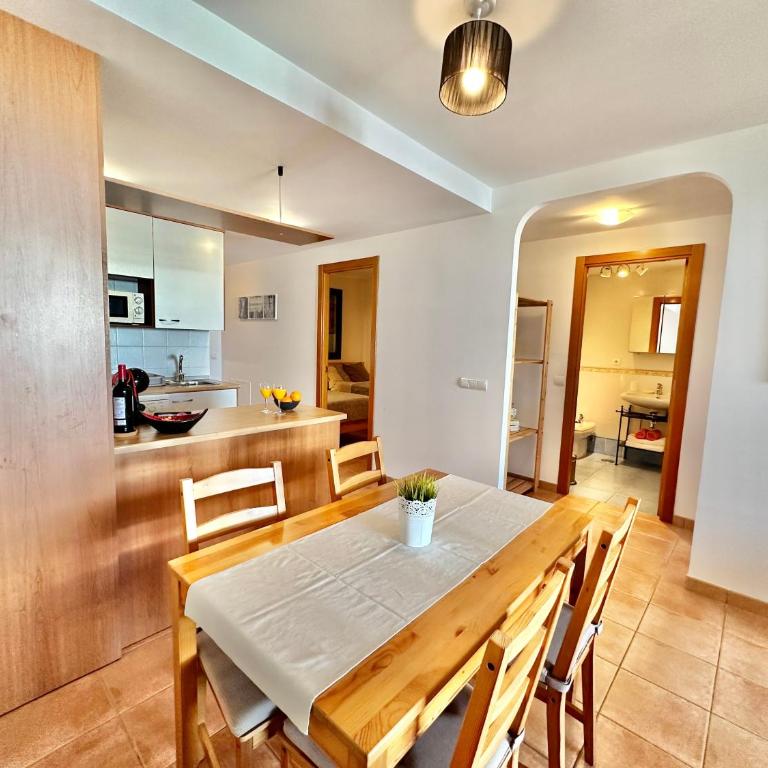 Black Rock Apartment - Two-Bedroom Apartment - 19