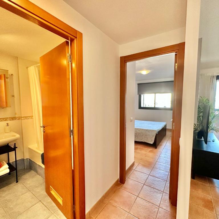 Black Rock Apartment - Two-Bedroom Apartment - 31