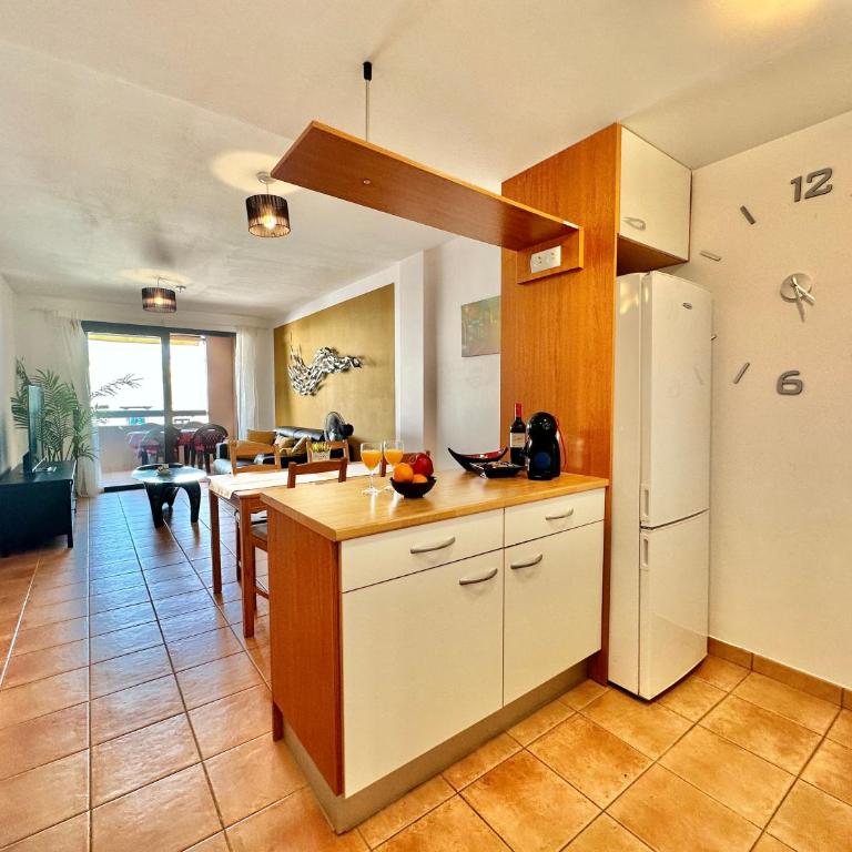 Black Rock Apartment - Two-Bedroom Apartment - 20