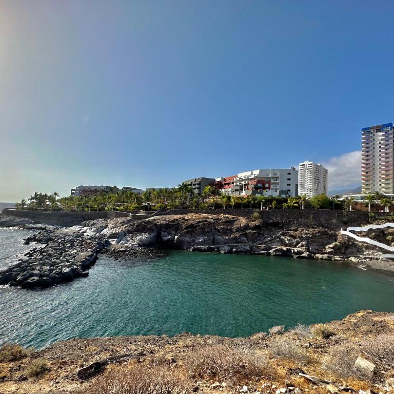 Black Rock Apartment - Two-Bedroom Apartment - 6