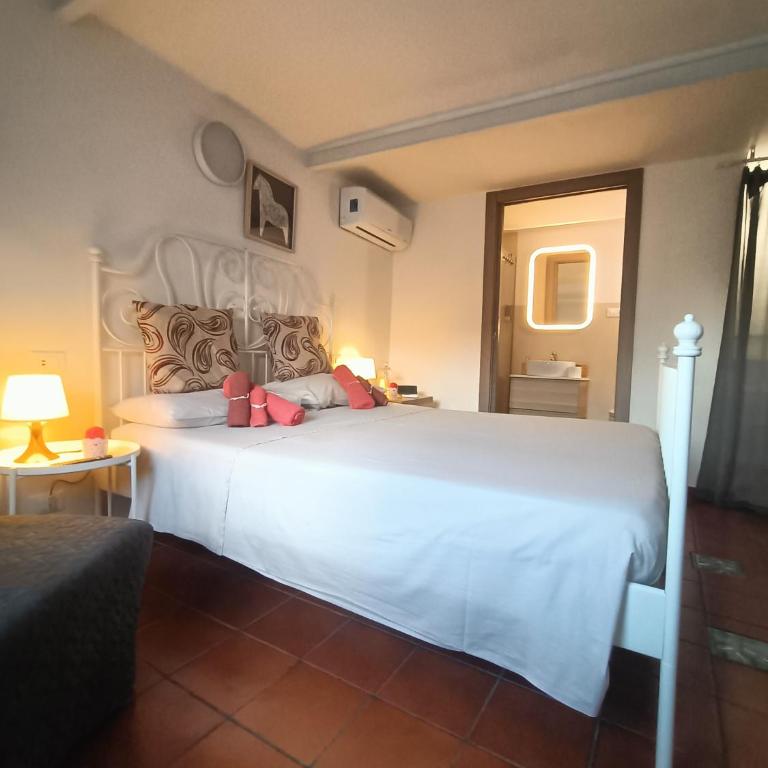 Dimora Agata 21 - Triple Room with Terrace and Swimming Pool - 22