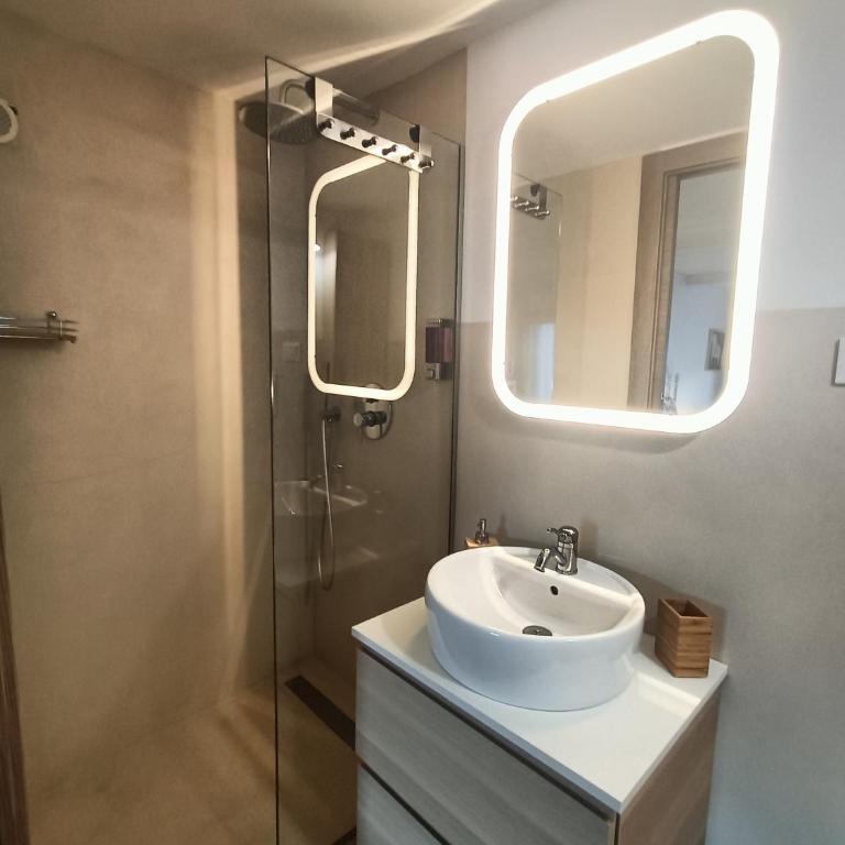 Dimora Agata 21 - Triple Room with Terrace and Swimming Pool - 23