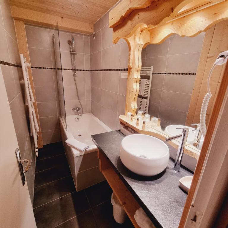 Hôtel Le Sporting - Chambre Triple - 14