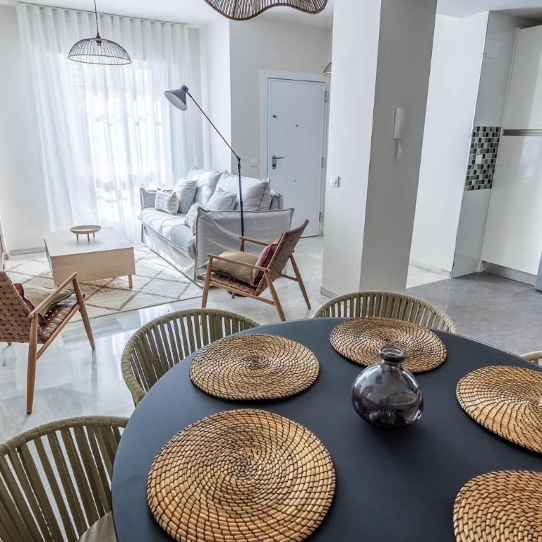 Amplísimo apartamento de diseño nuevo en el corazón de Triana, Parking included - Apartamento de 2 dormitorios - 15