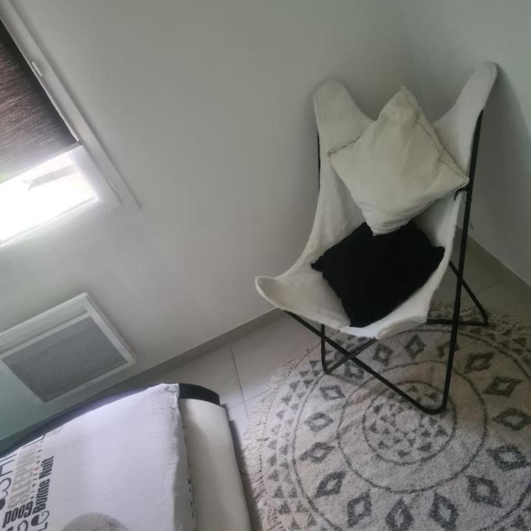 Chez Riz - Two-Bedroom Apartment - 8
