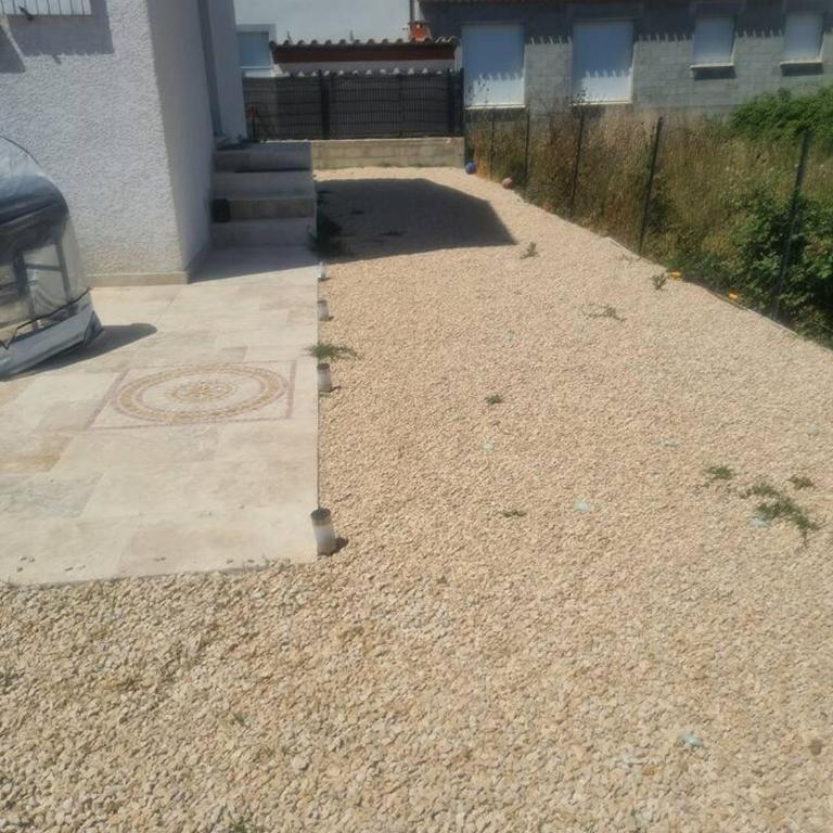 Chez Riz - Two-Bedroom Apartment - 9