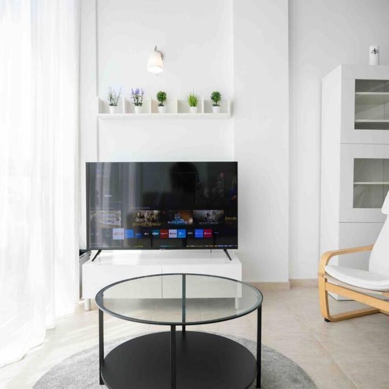 Window on Rome - One-Bedroom Apartment - 10