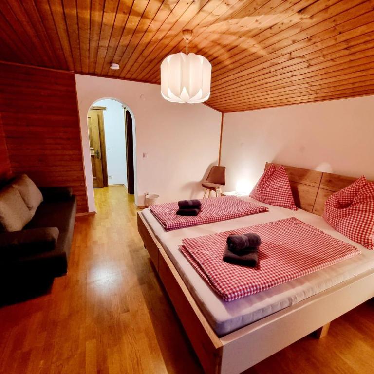 The Loft - Apartment mit 3 Schlafzimmern und Dusche - 10