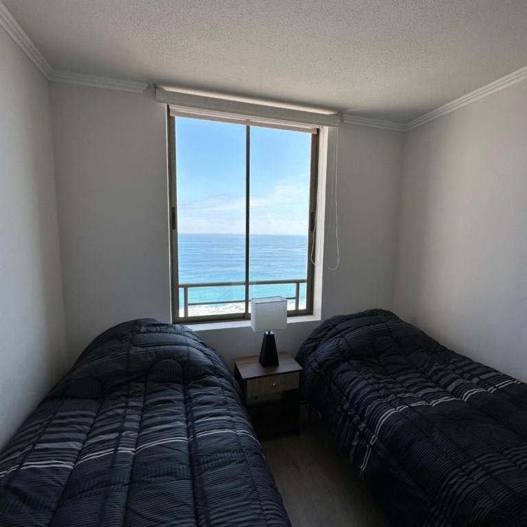 Departamento 3D2B Condominio Altos de Huayquique - Apartamento de 3 dormitorios - 10