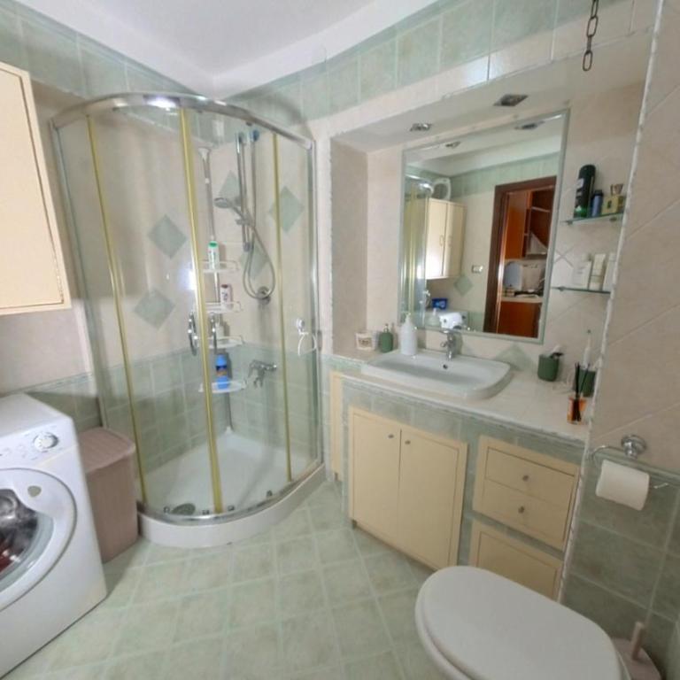 Guada House - Two-Bedroom Apartment - 19