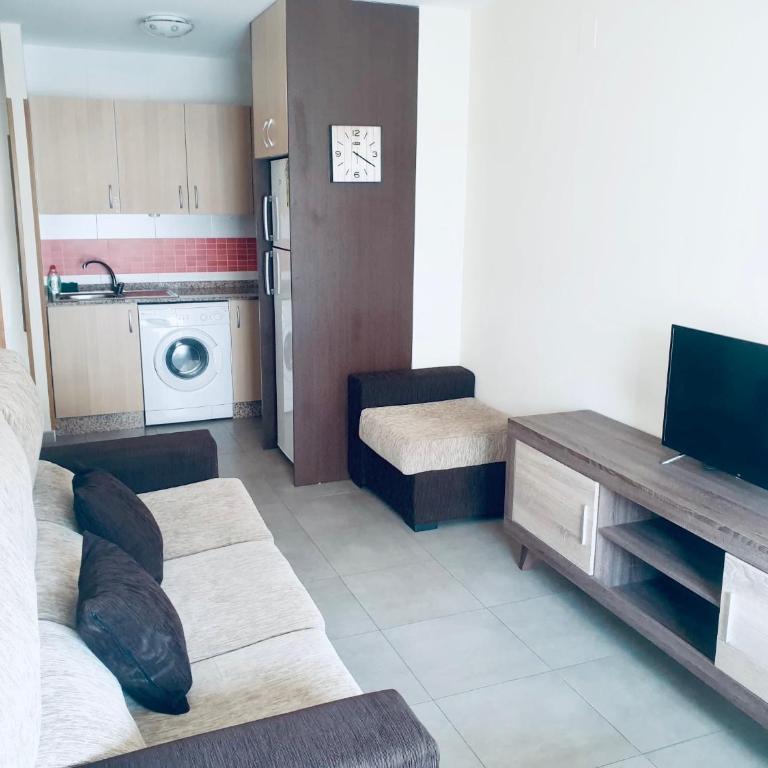 Nice and new furnished apartments in Torrevieja centre - One-Bedroom Apartment - 13