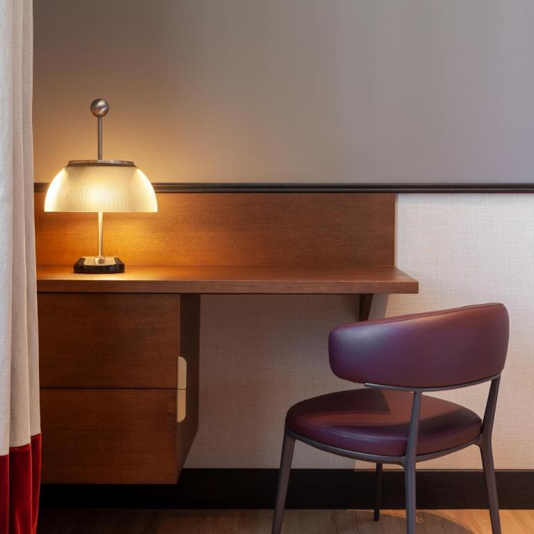 Amabilia Suites - Double Room with Cathedral View - 12