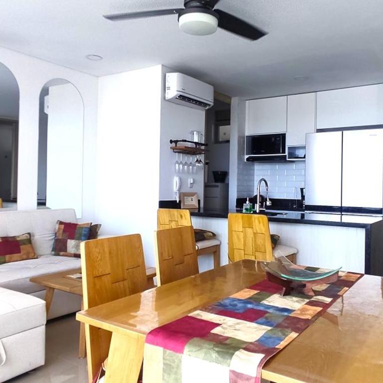 P23 Brand New high floor, few blocks to walled city steps to beach - One-Bedroom Apartment - 4