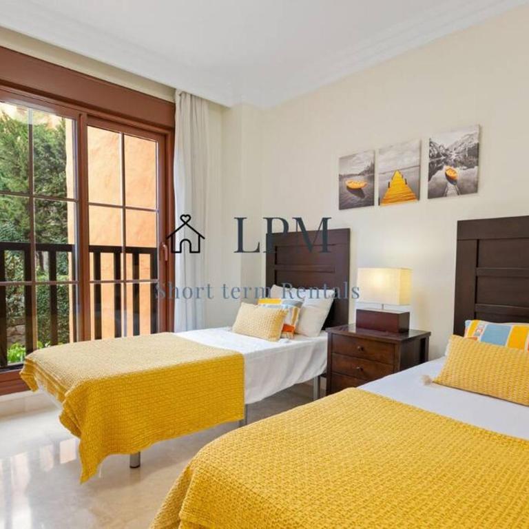 Bright Apartment Indoor and outdoor Pool and Sauna - Apartamento de 2 dormitorios - 11