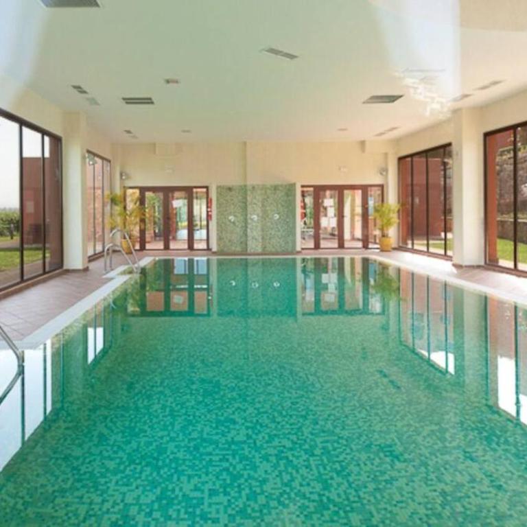 Bright Apartment Indoor and outdoor Pool and Sauna - Apartamento de 2 dormitorios - 17