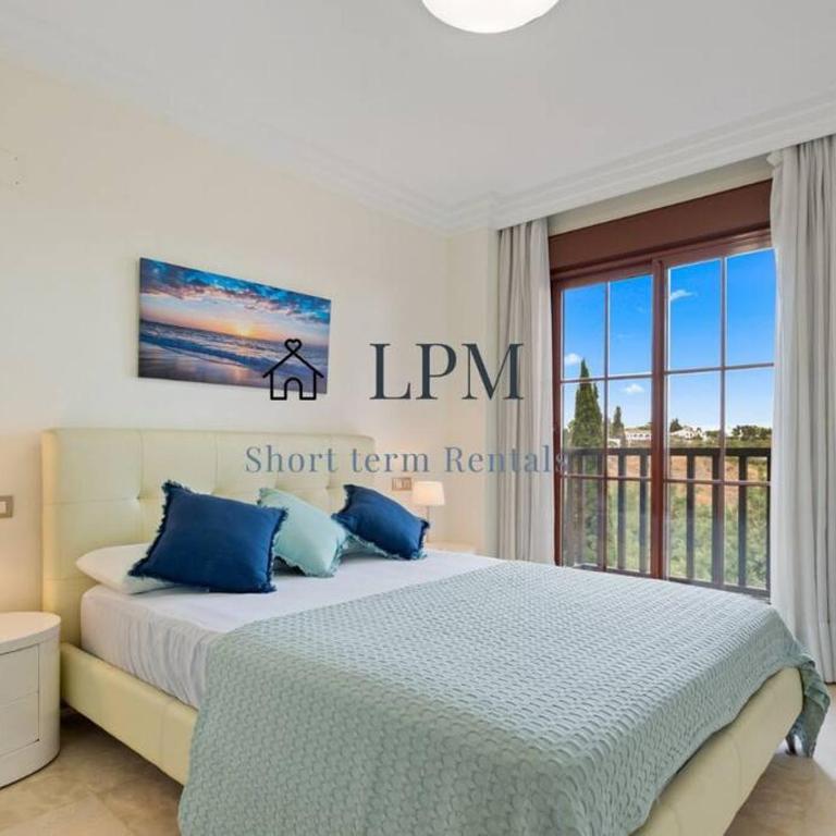 Bright Apartment Indoor and outdoor Pool and Sauna - Apartamento de 2 dormitorios - 10