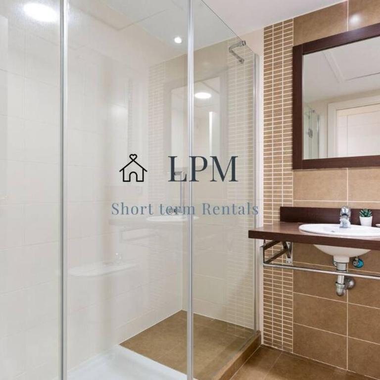 Bright Apartment Indoor and outdoor Pool and Sauna - Apartamento de 2 dormitorios - 8